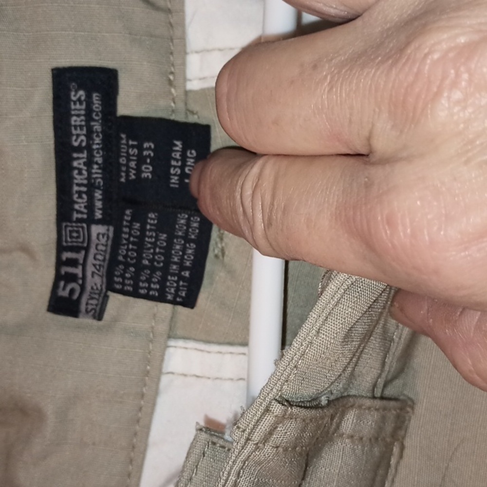 5.11 Tactical Men's Beige Cargo Pants - Picture 4 of 4